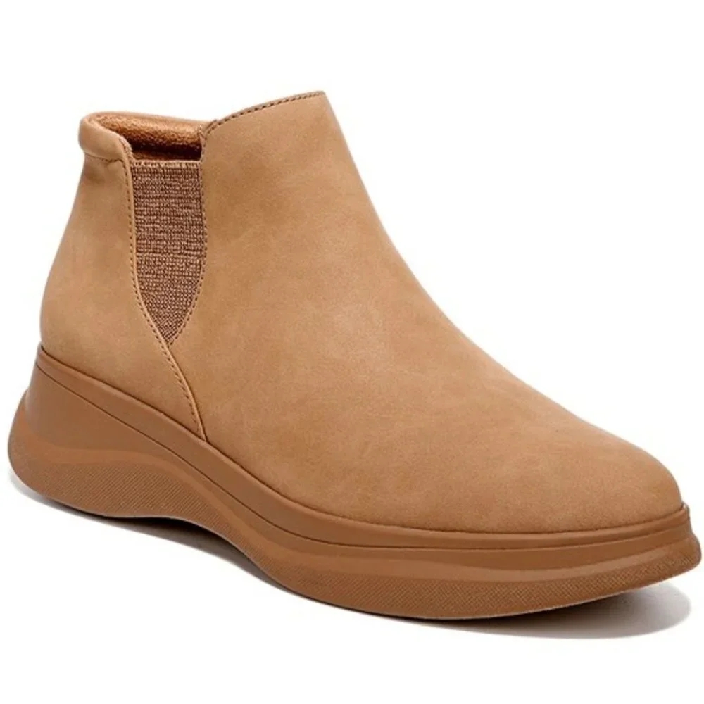 Naturalizer Cookiedough Genn-Swerve Ankle Boot
